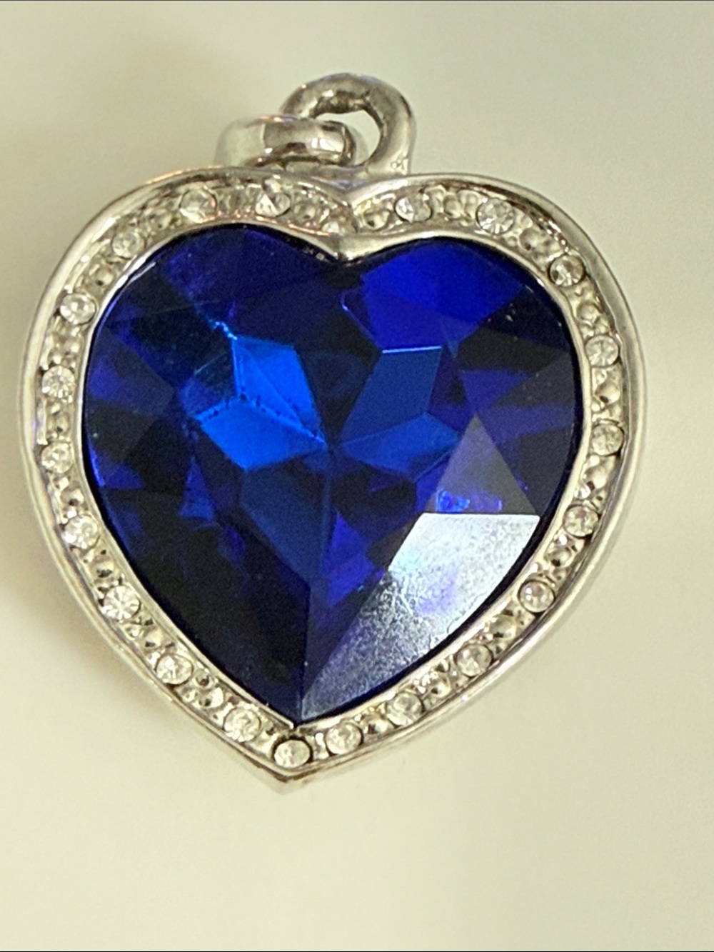 VTG Blue Heart Crystal Pendant for Necklace Silver-Tone charm rich blue titanic